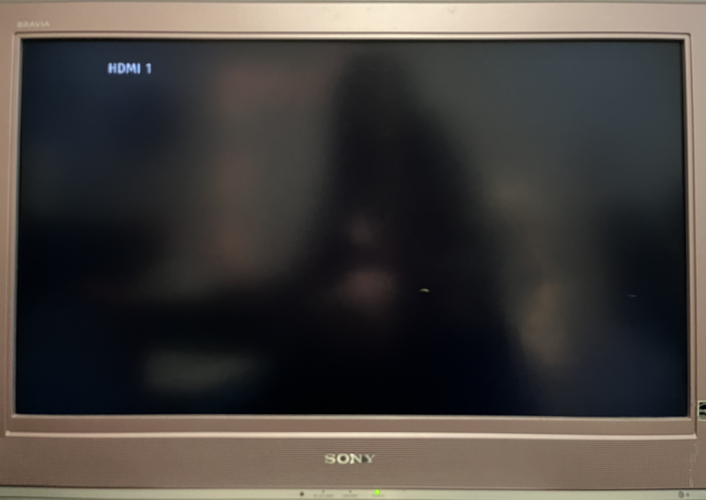 Pink Sony 32” TV (+ free tv bench) #SellingSpree - photo 3
