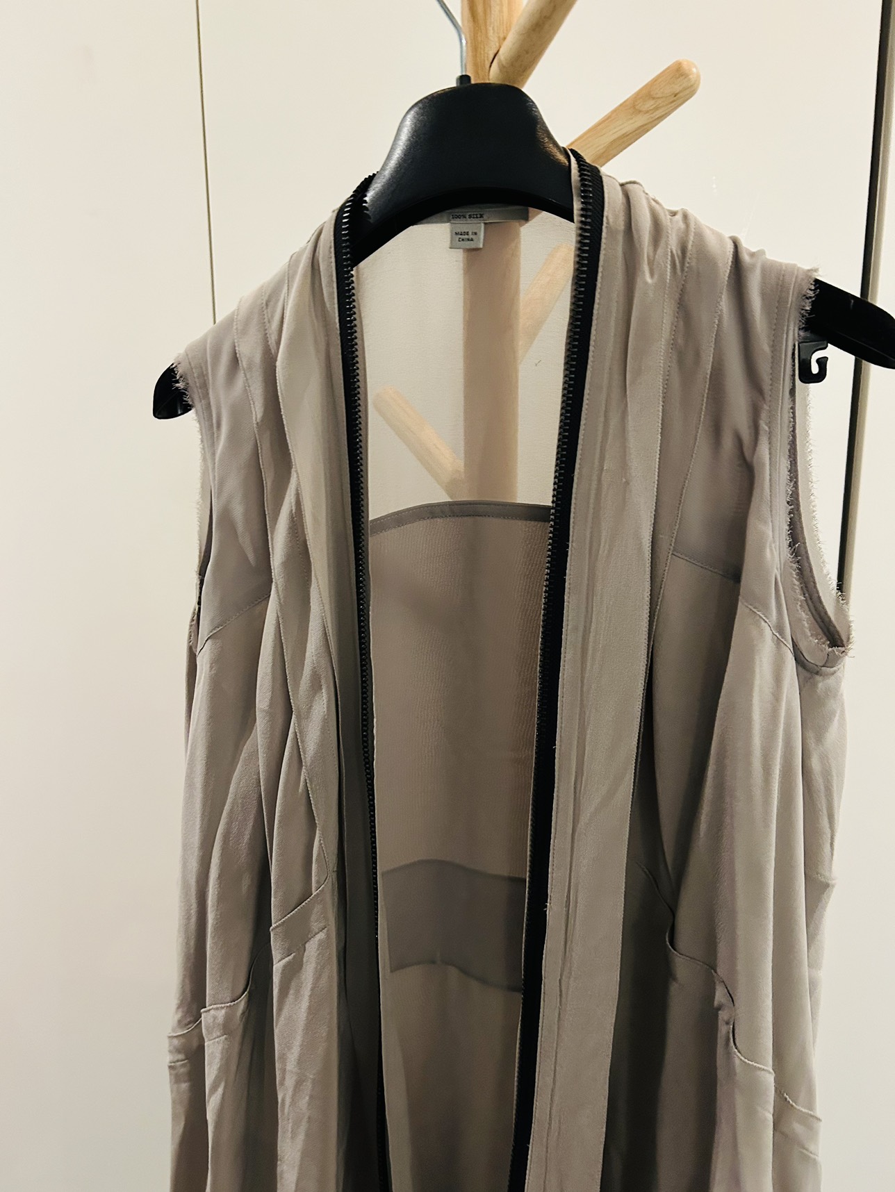 New with tags all saints silk dress. Size 6 image indicator(7)