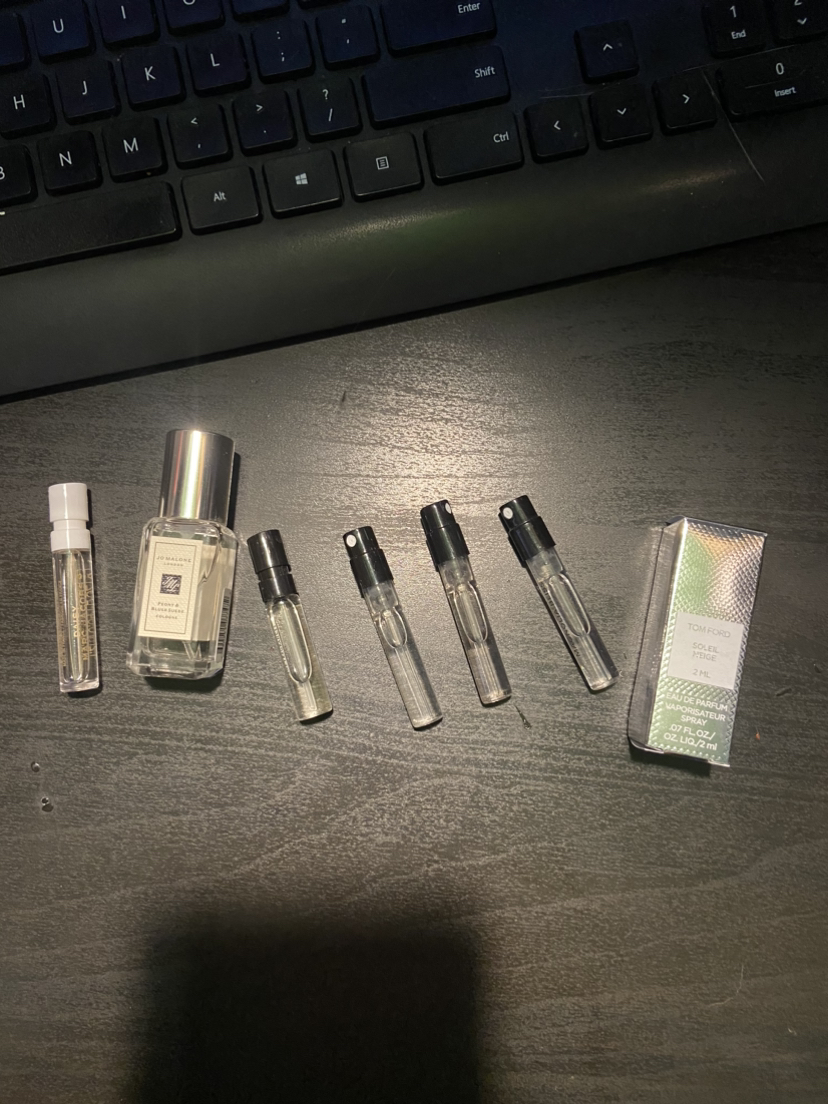 Juliet has a gun plus various perfume samples thumbnail