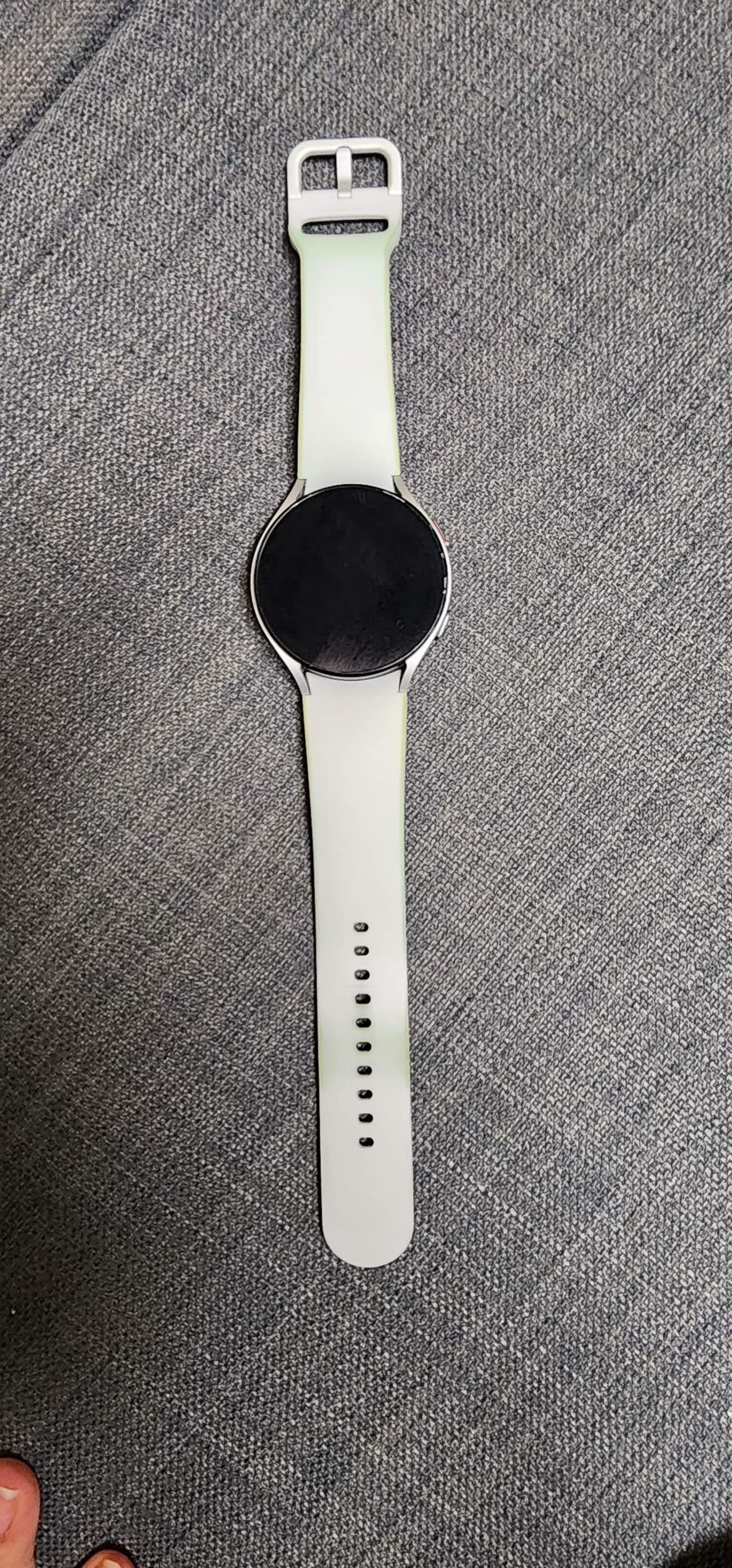 Samsung Galaxy 4  44mm thumbnail