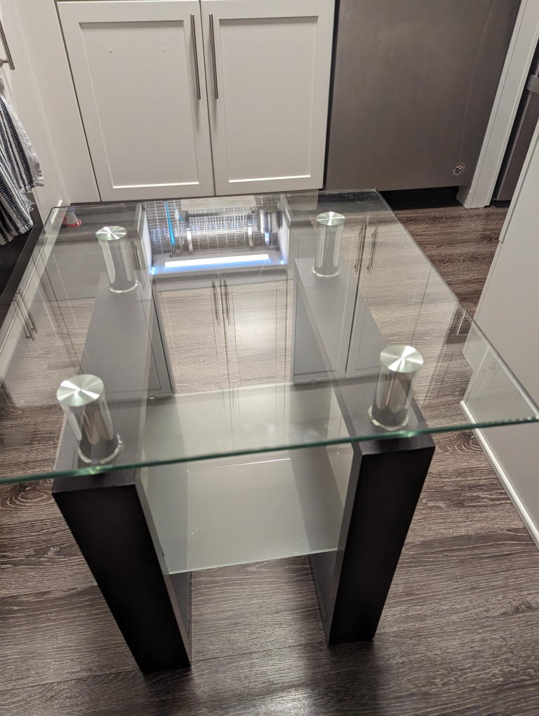 side/end table - photo 2