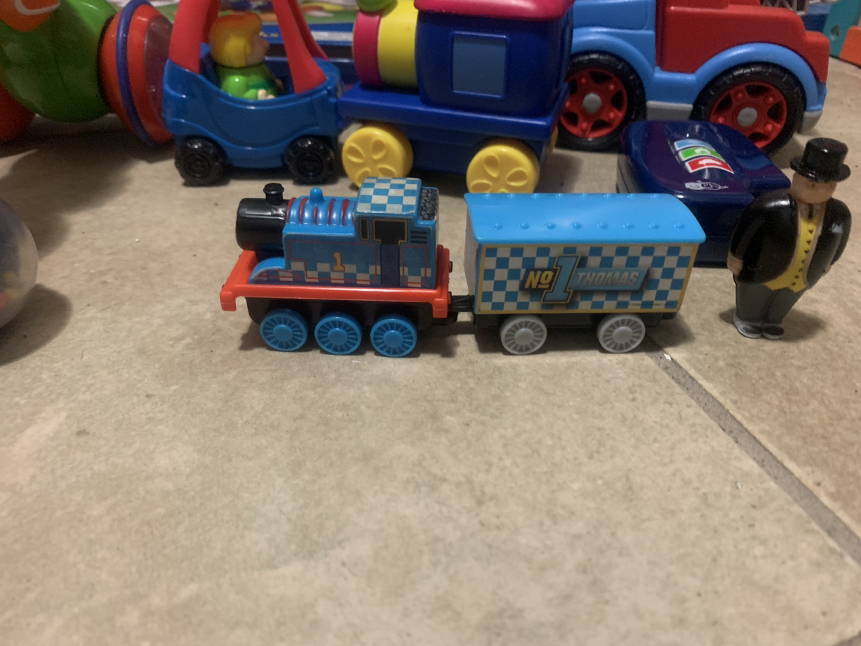 Free toys thumbnail