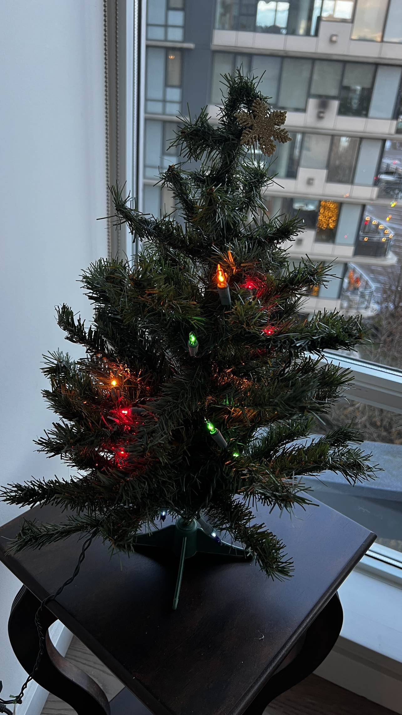 Small Christmas Tree with lights (40cm) image indicator(2)