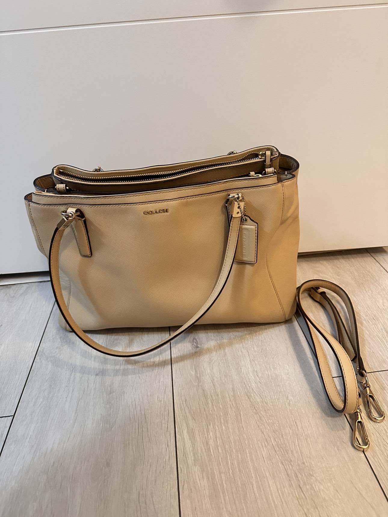 Coach tote bag with strap