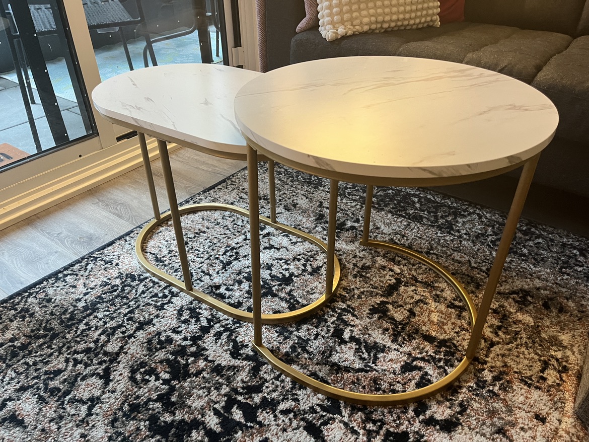 Nesting coffee tables