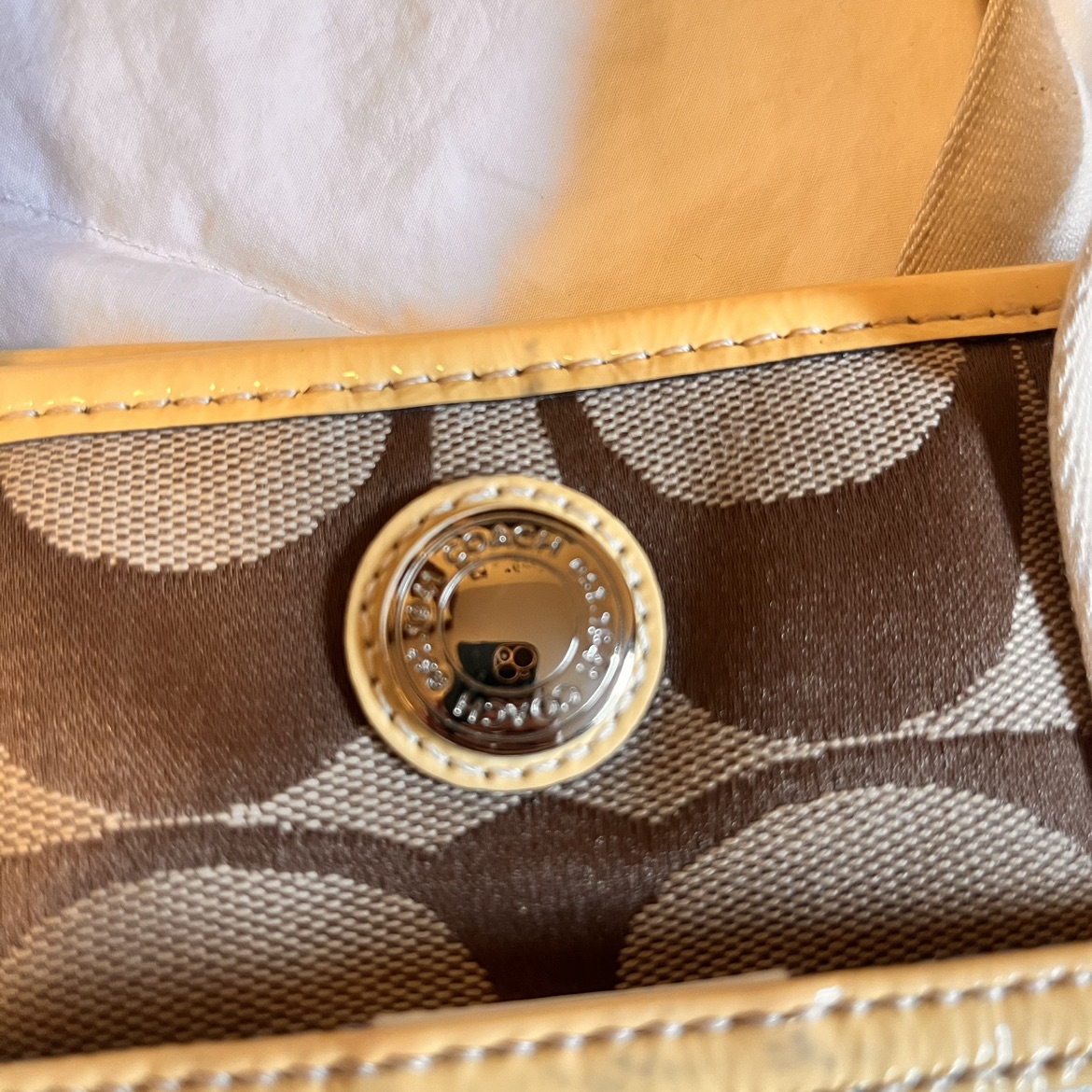 Authentic Coach Bag image indicator(7)