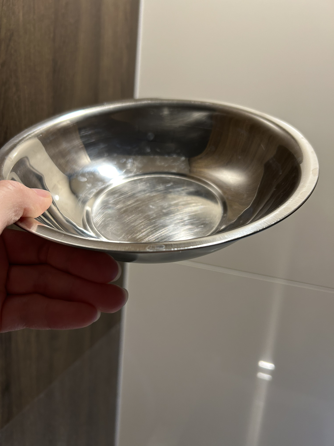 20cm Stainless Steel Bowl image indicator(2)