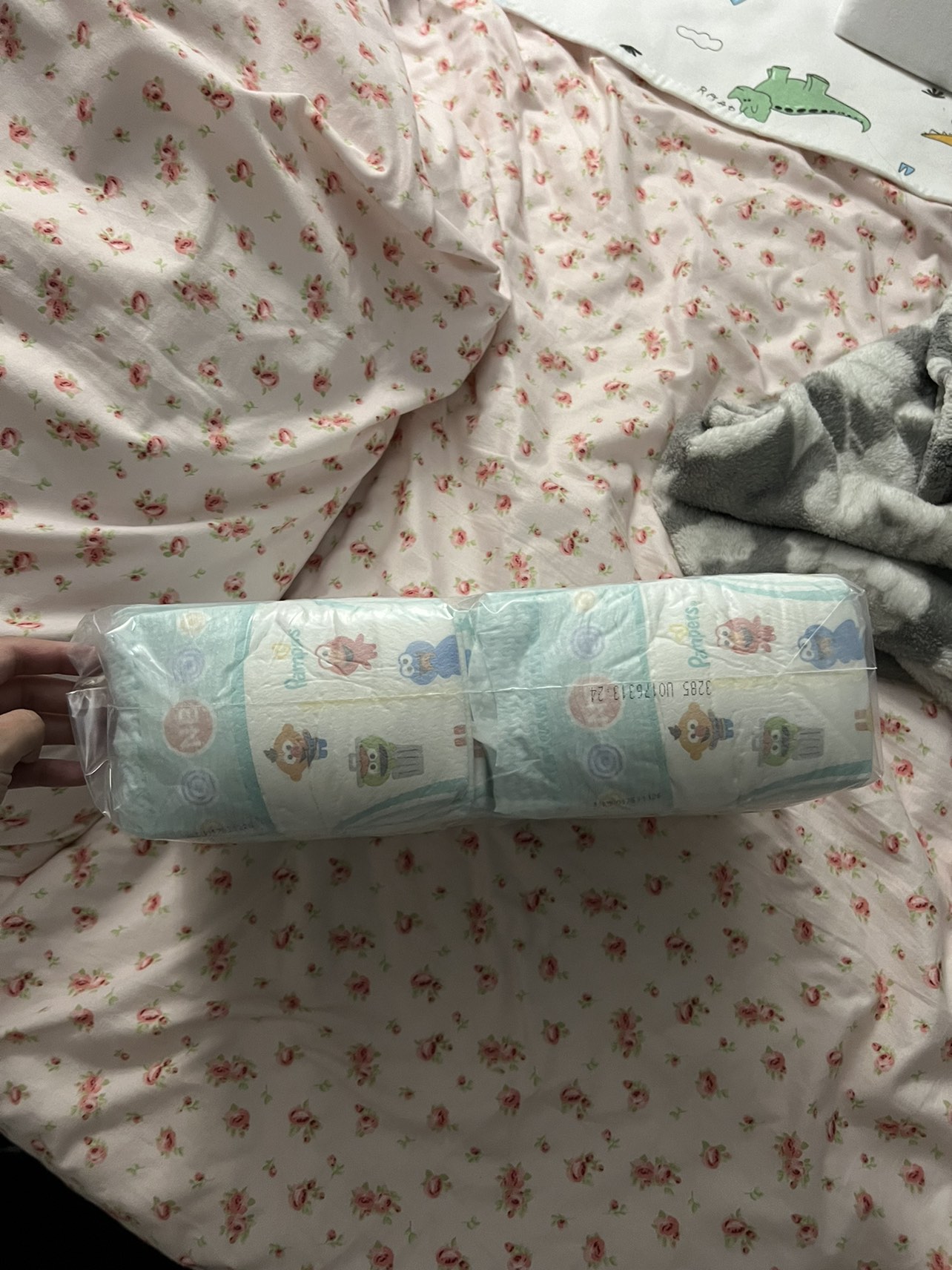 Newborn diapers - photo 2