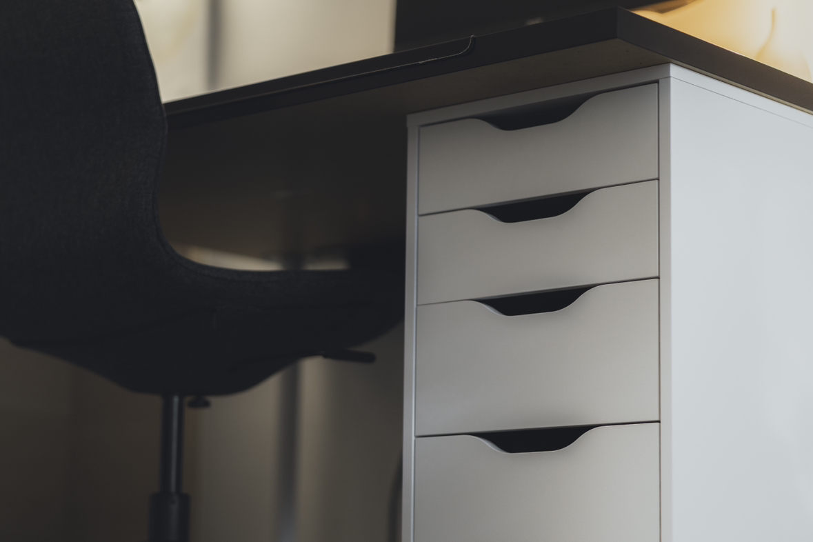 Desk & Chair - photo 3