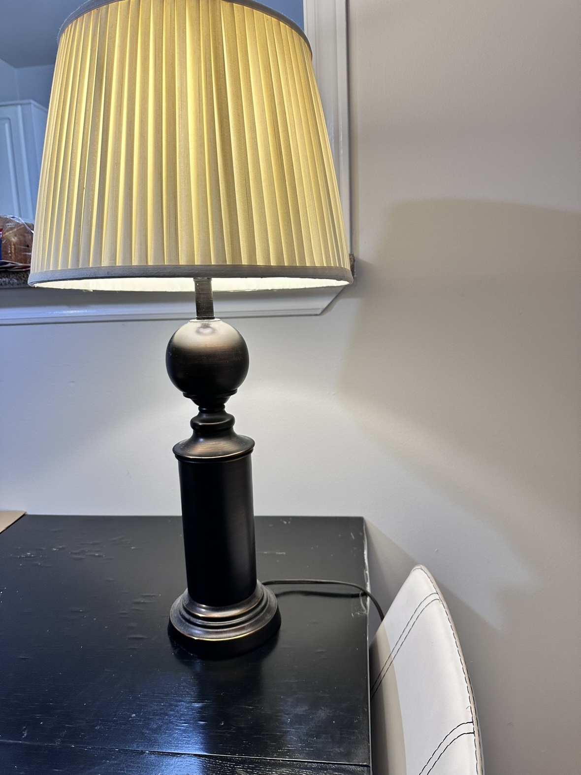 Entique look table cum floor lamp image indicator(2)