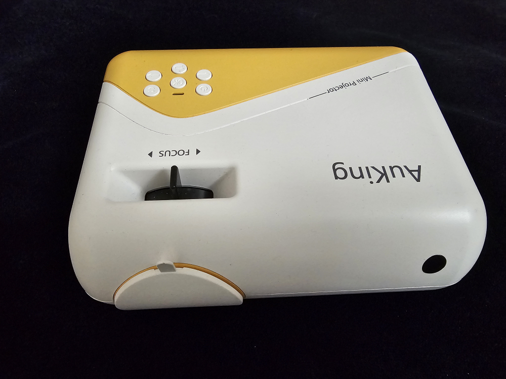 1 week old Auking Mini Projector - photo 3