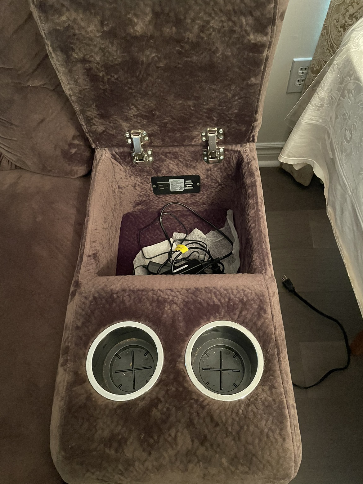 Sofa and recliner set image indicator(4)