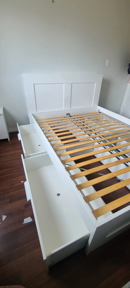 Queen size bed