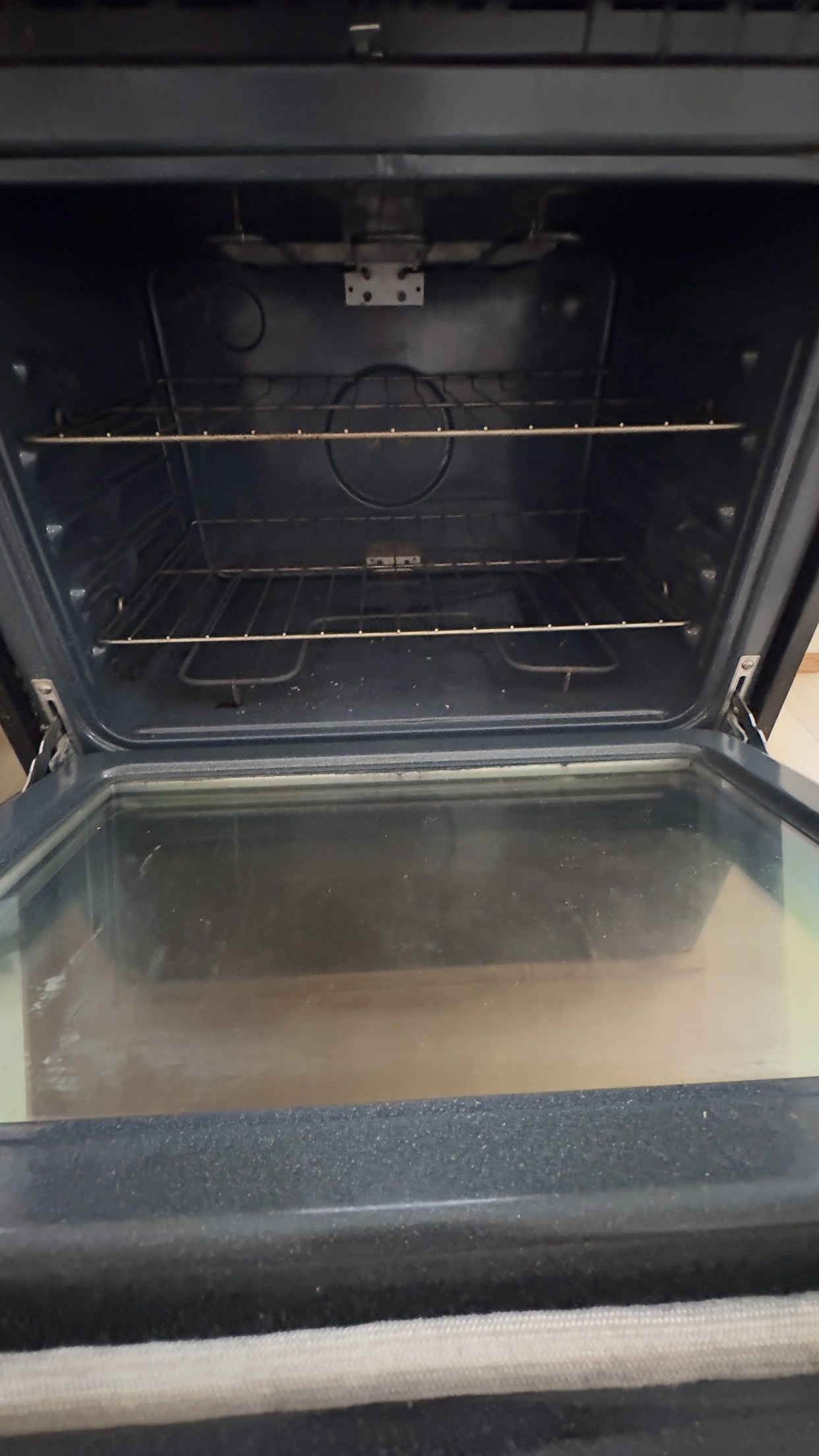 Selling Electric Full Range Stove - photo 3