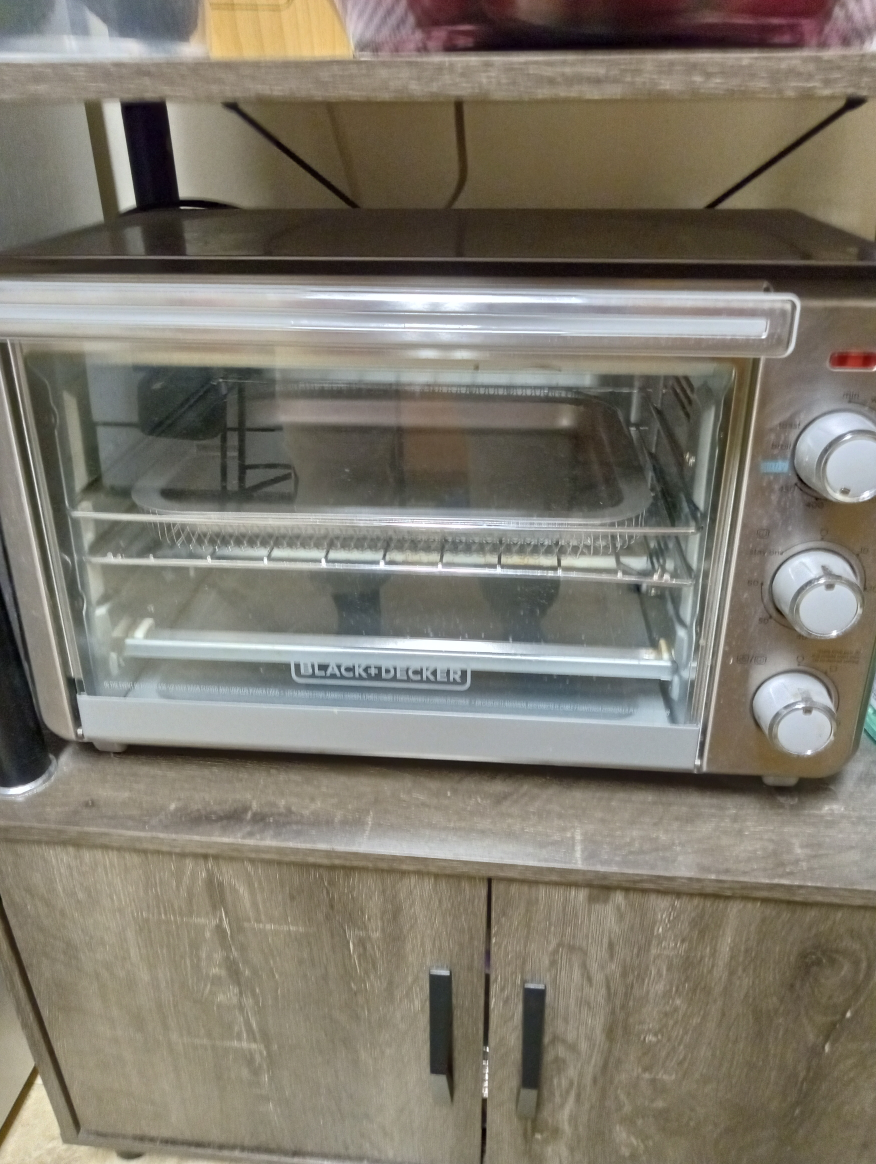 Black & Decker air fryer toaster and oven - photo 2