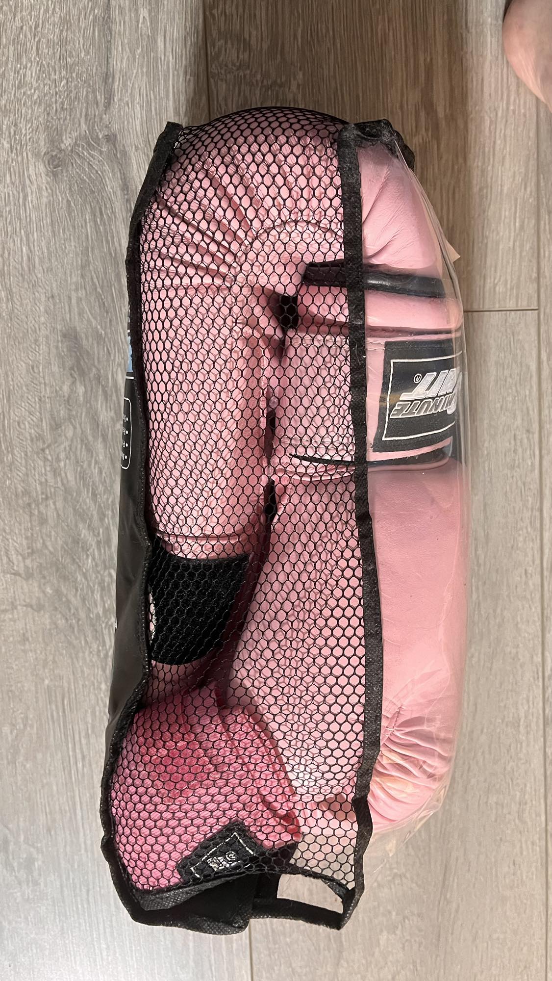 Woman's boxing glovez #freecycle