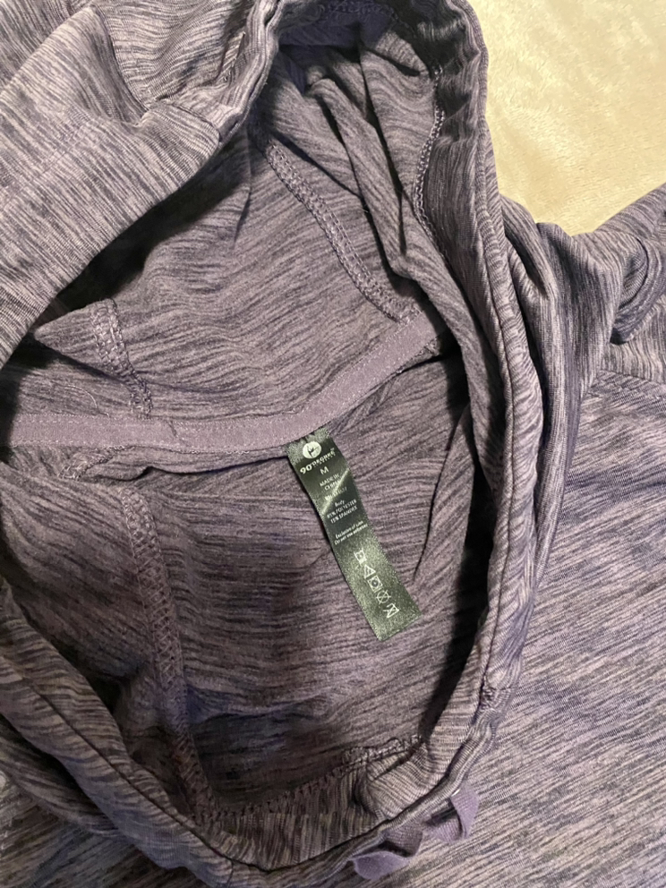 Purple sweater size medium - photo 2