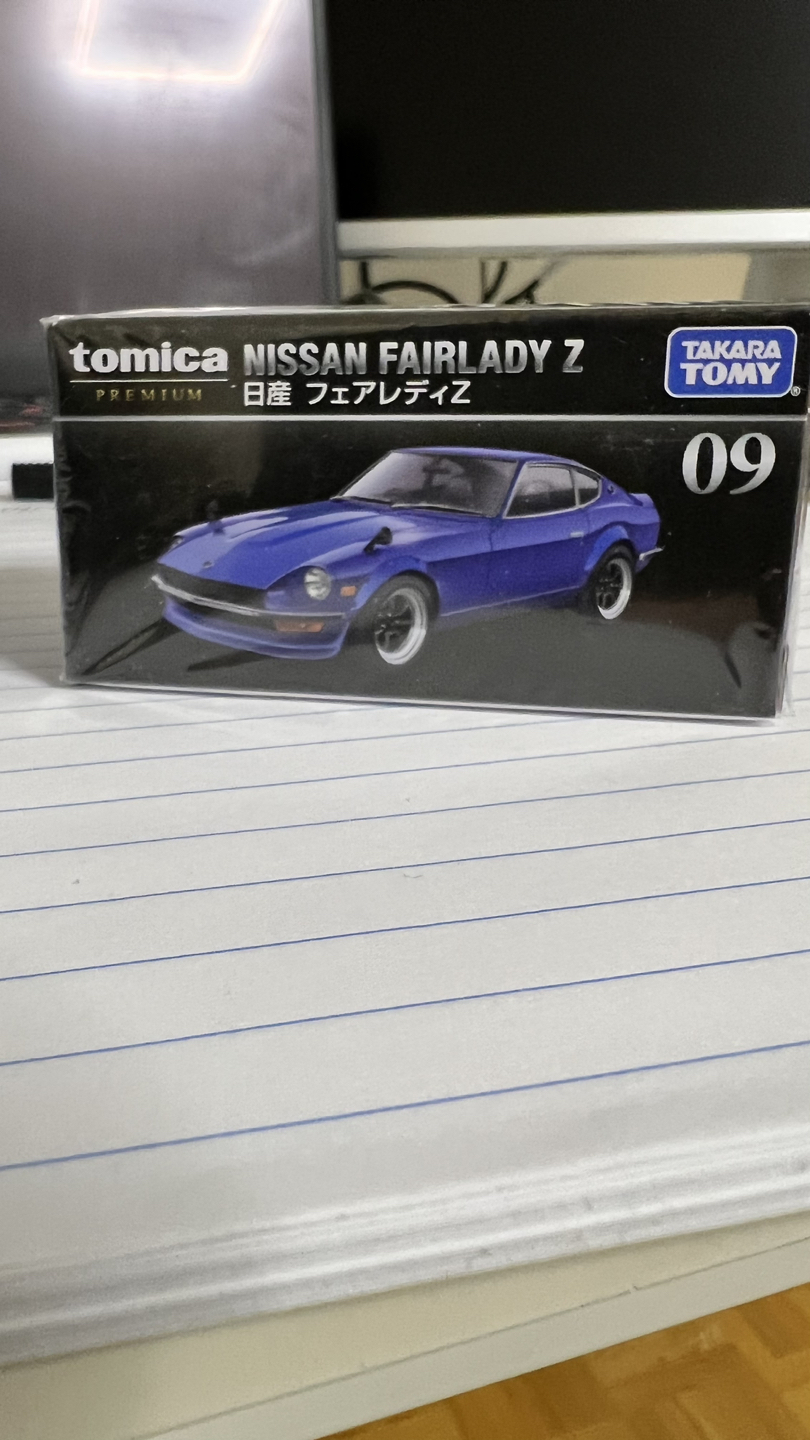 Brand new Tomica cars image indicator(2)