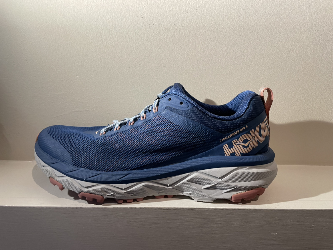 HOKA WOMEN'S CHALLENGER ATR 5 B WIDTH RUNNING SHOE