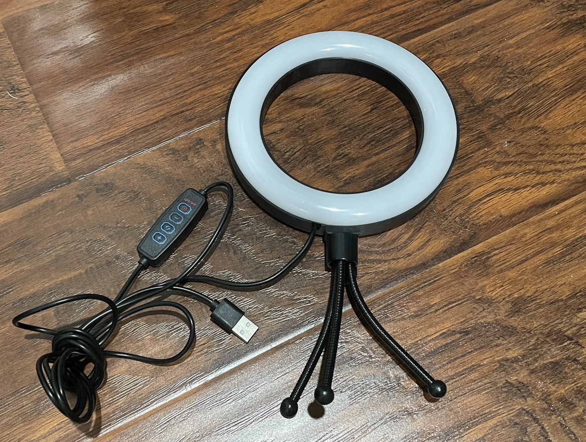 #freecycle Free video and photography ring light $0
