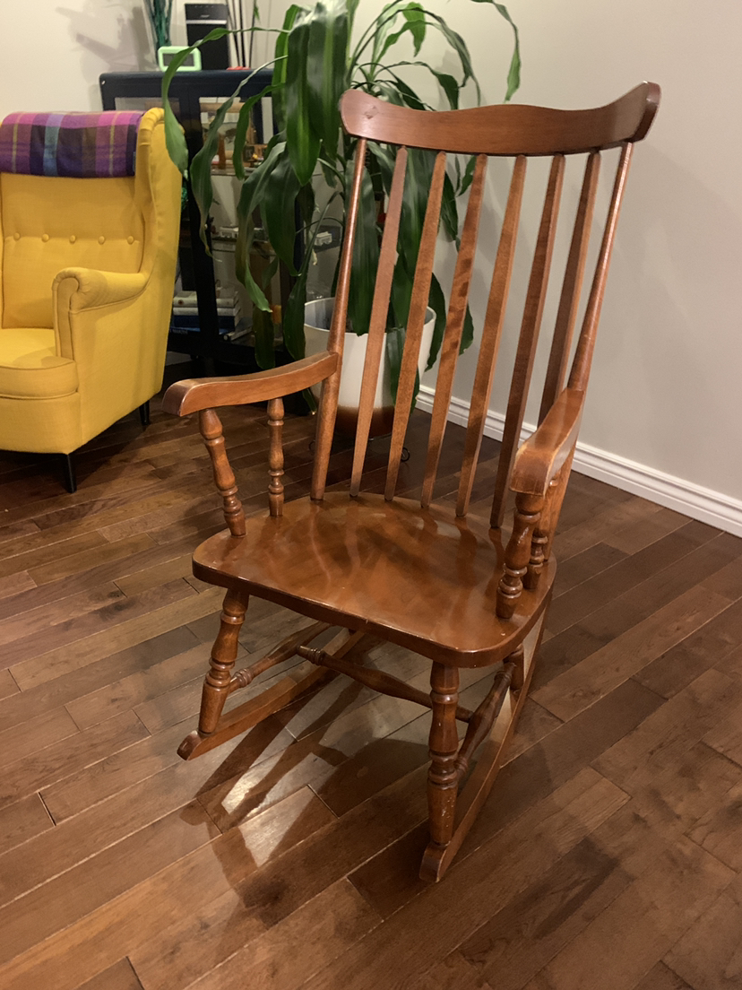 Rocking chair - wood - amazing condition - photo 3