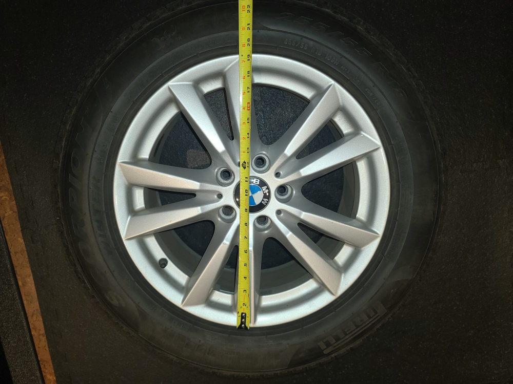 BMW X5 Winter Tires image indicator(5)
