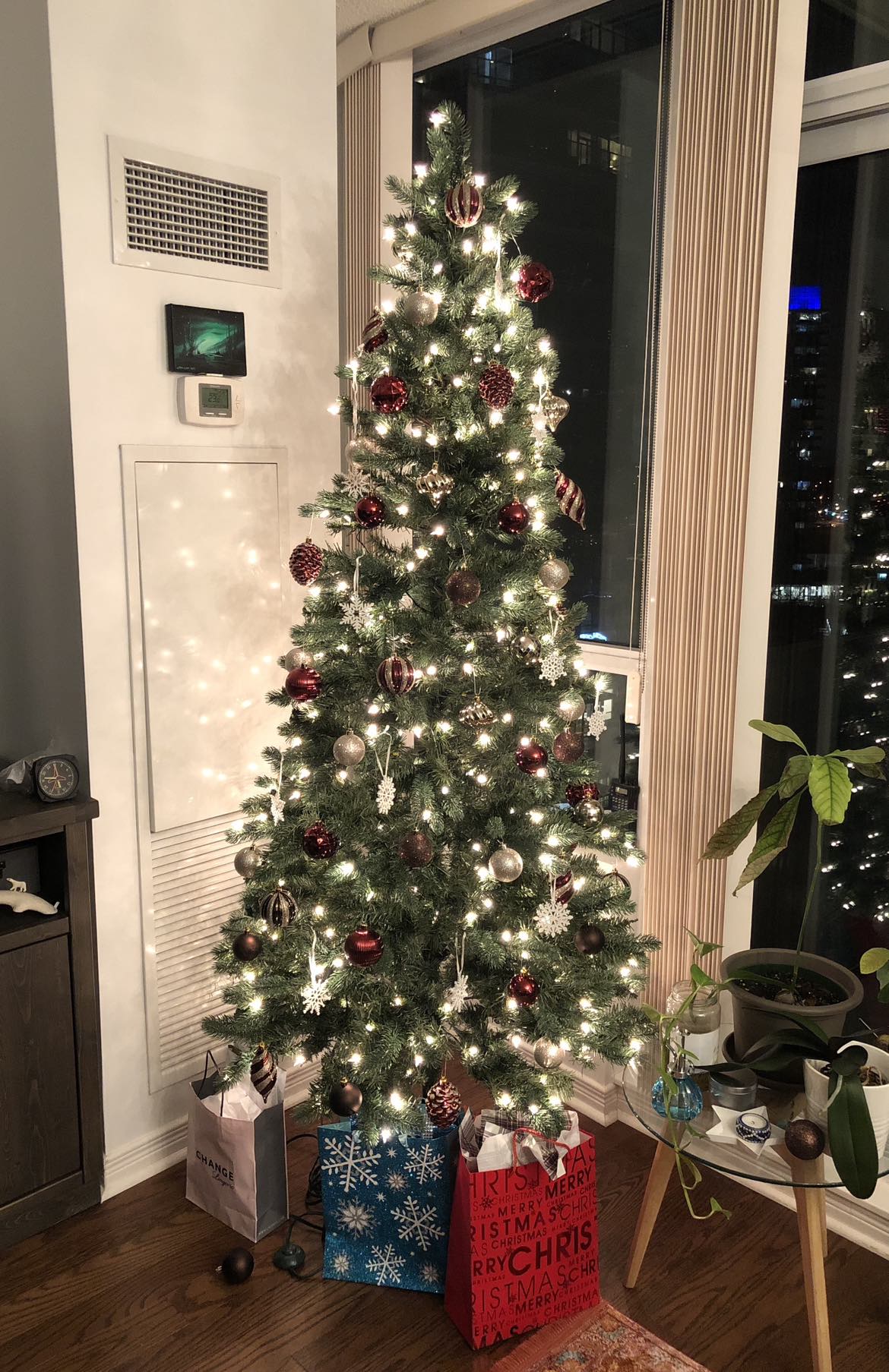 Pre-lit light Christmas tree and red ornaments set