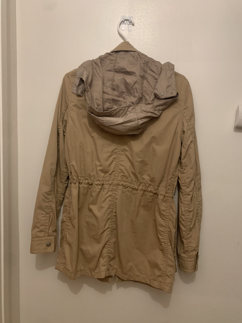 Coach jacket with hidden hood image indicator(3)