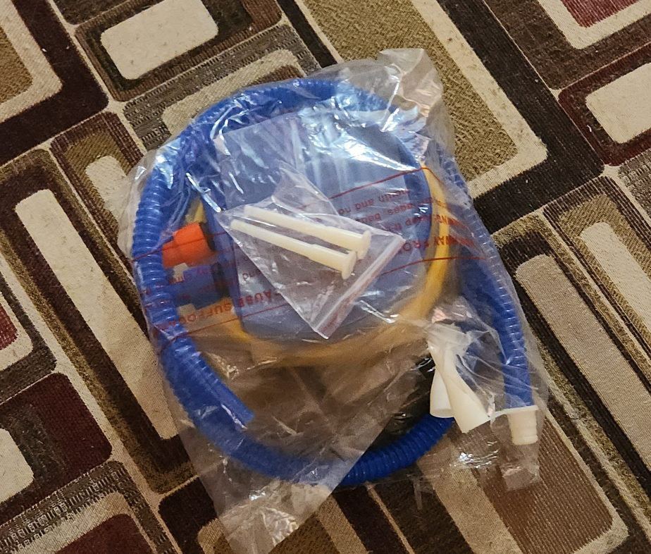 Exercise Ball  and Pump image indicator(2)