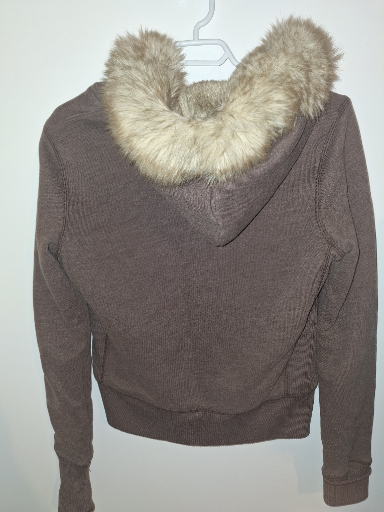 Hollister Faux Fur Hoodie - photo 4