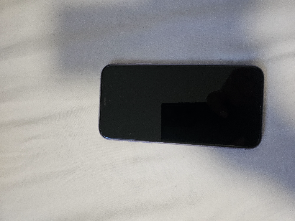 Cell phone - photo 2