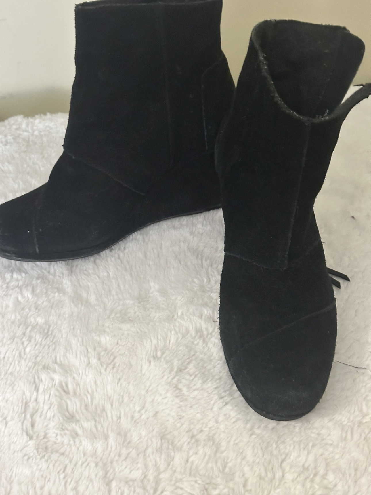 Toms Booties size 8.5 black