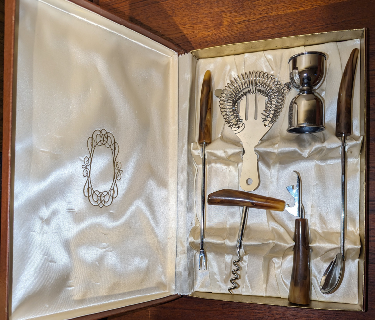 Vintage Bar Set - photo 2