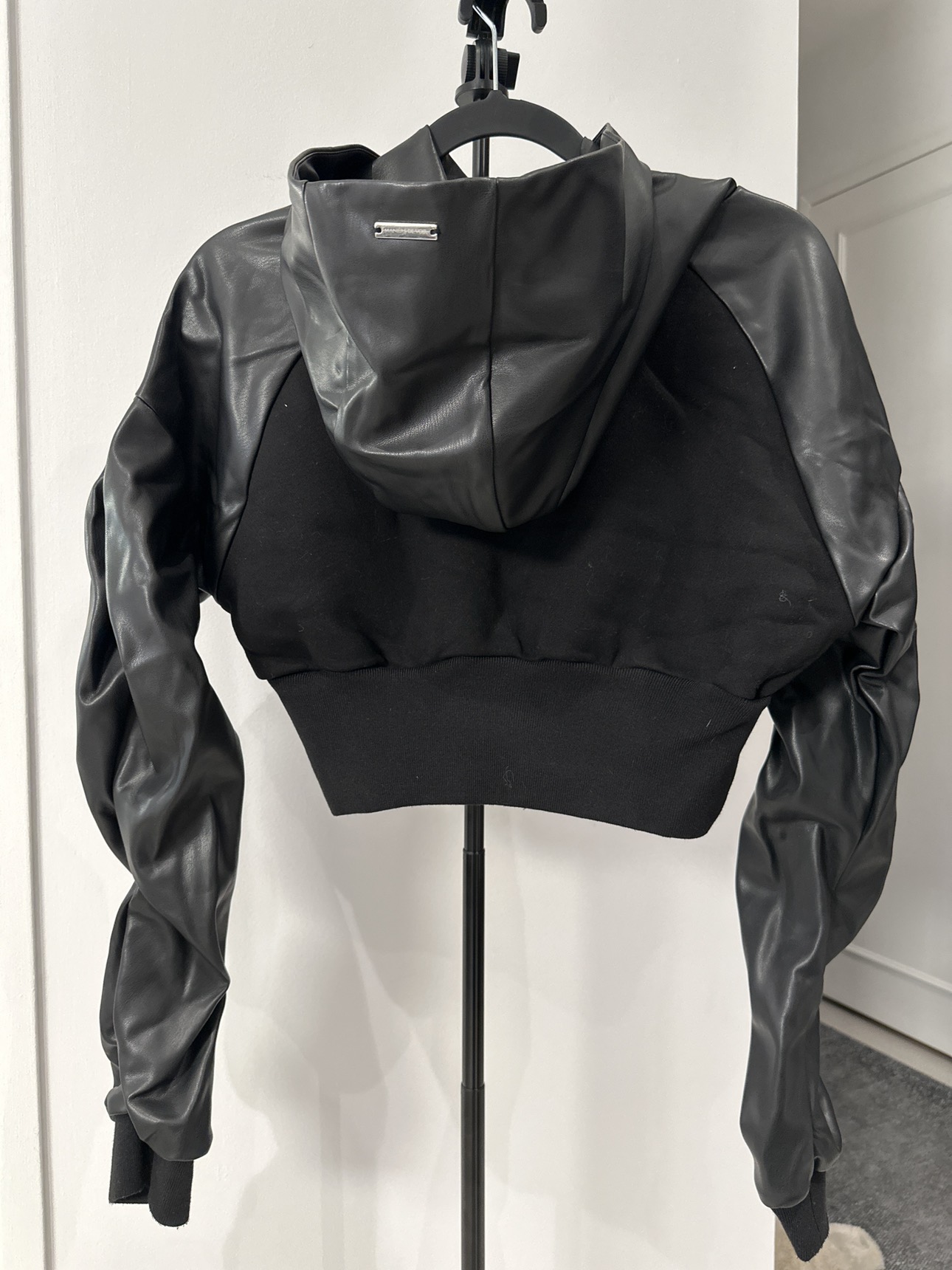 *NEW* Maniere De Voir Crop Hoodie (6) - photo 2