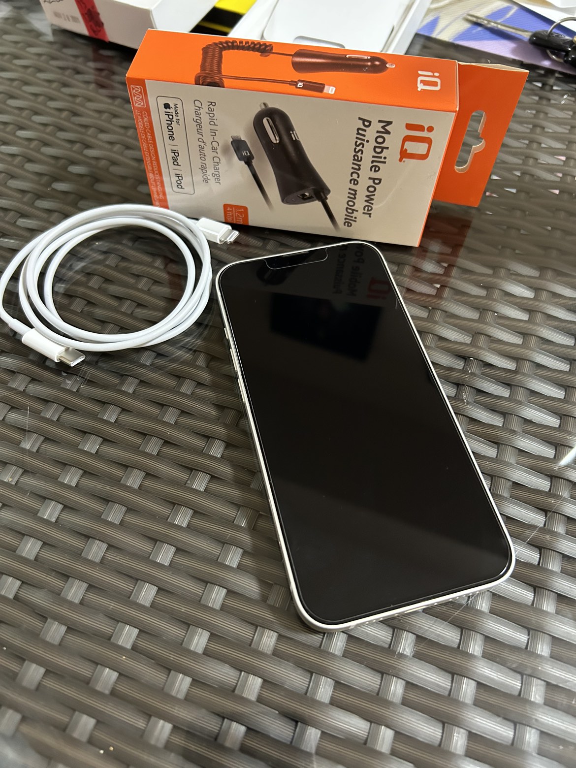 iPhone 13 256GB mint condition - photo 3