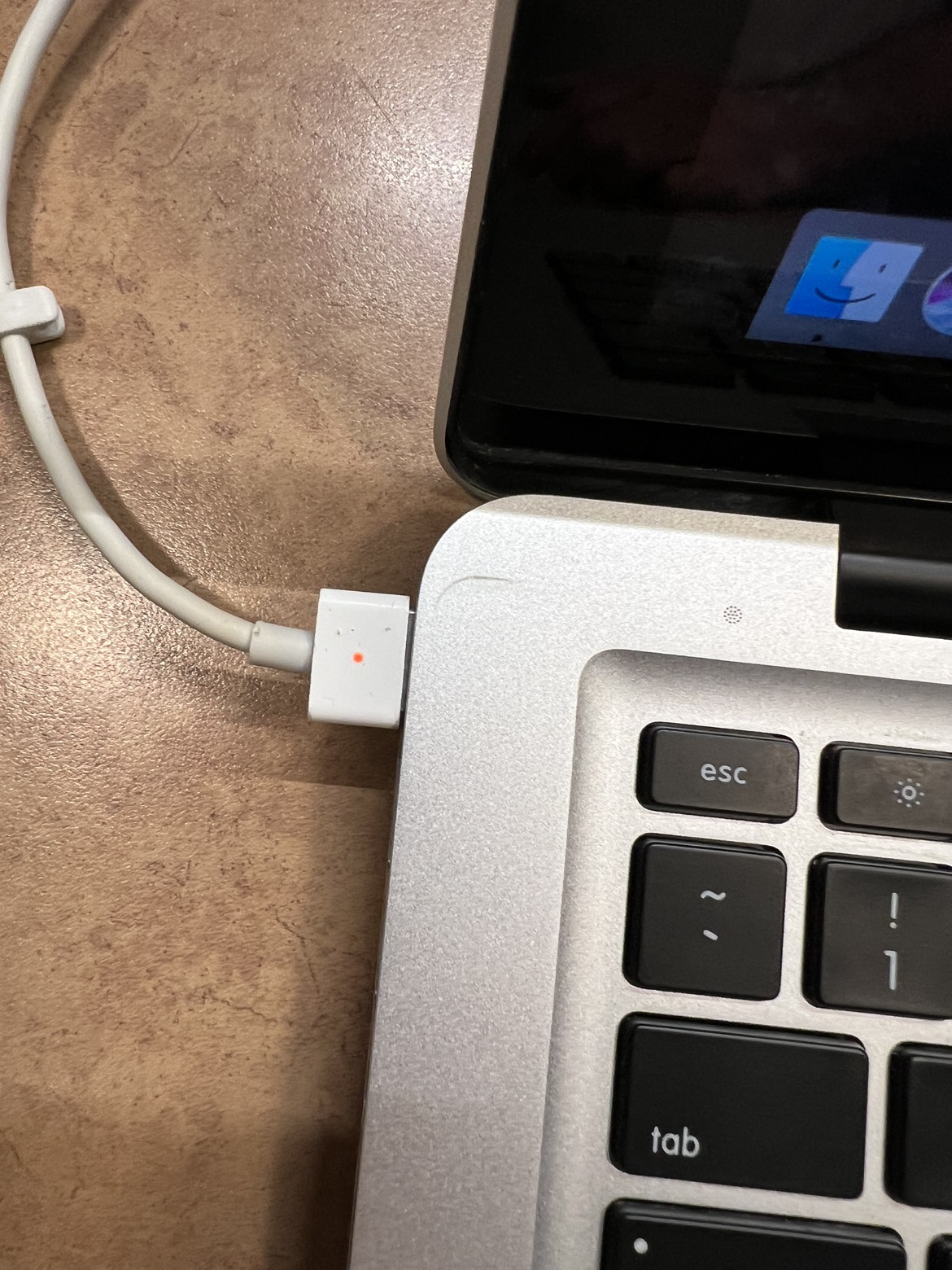 MacBook 13-inch, late 2011 - photo 2
