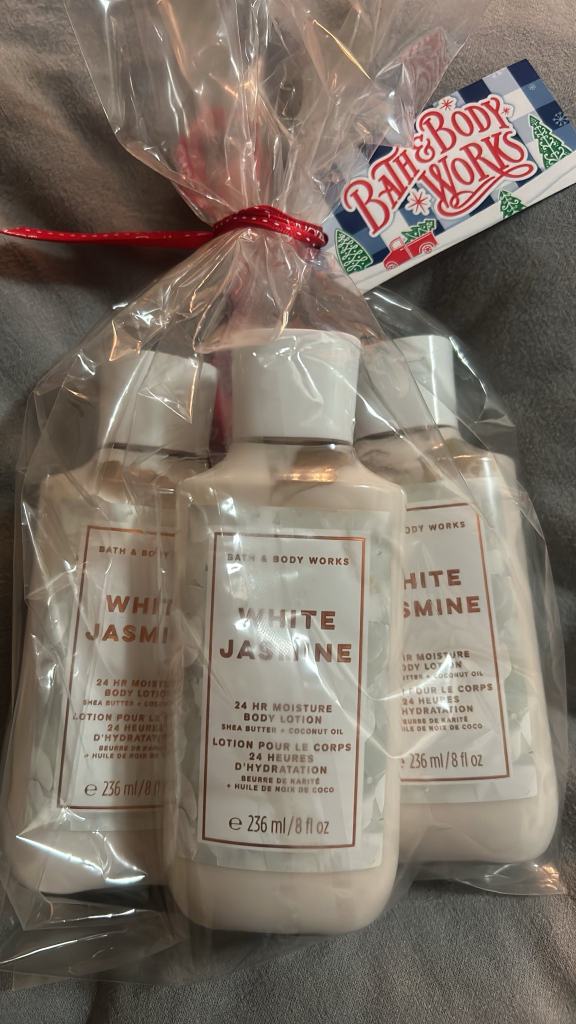 Bath & Body - white Jasmine  body lotions thumbnail