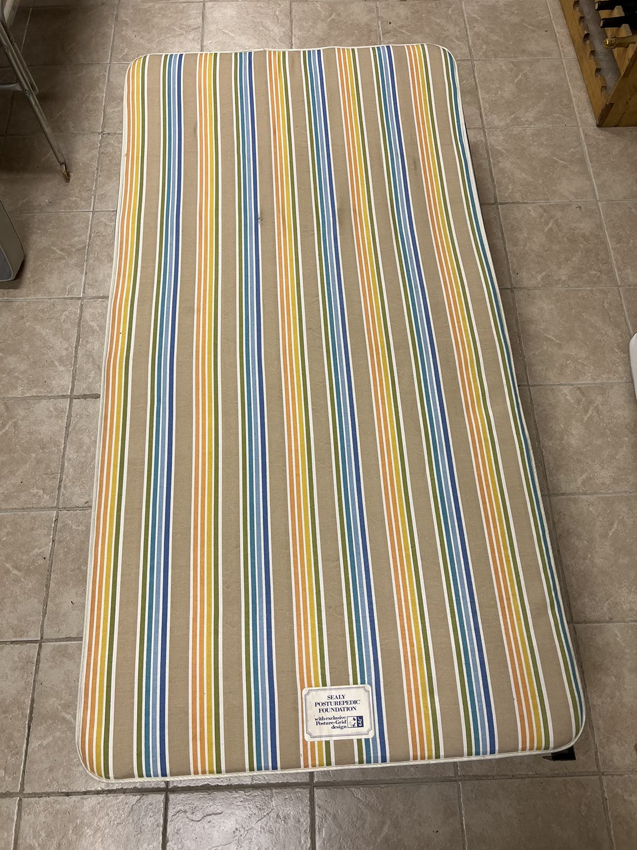 Single Bed Mattresses with Bed frame - photo 4