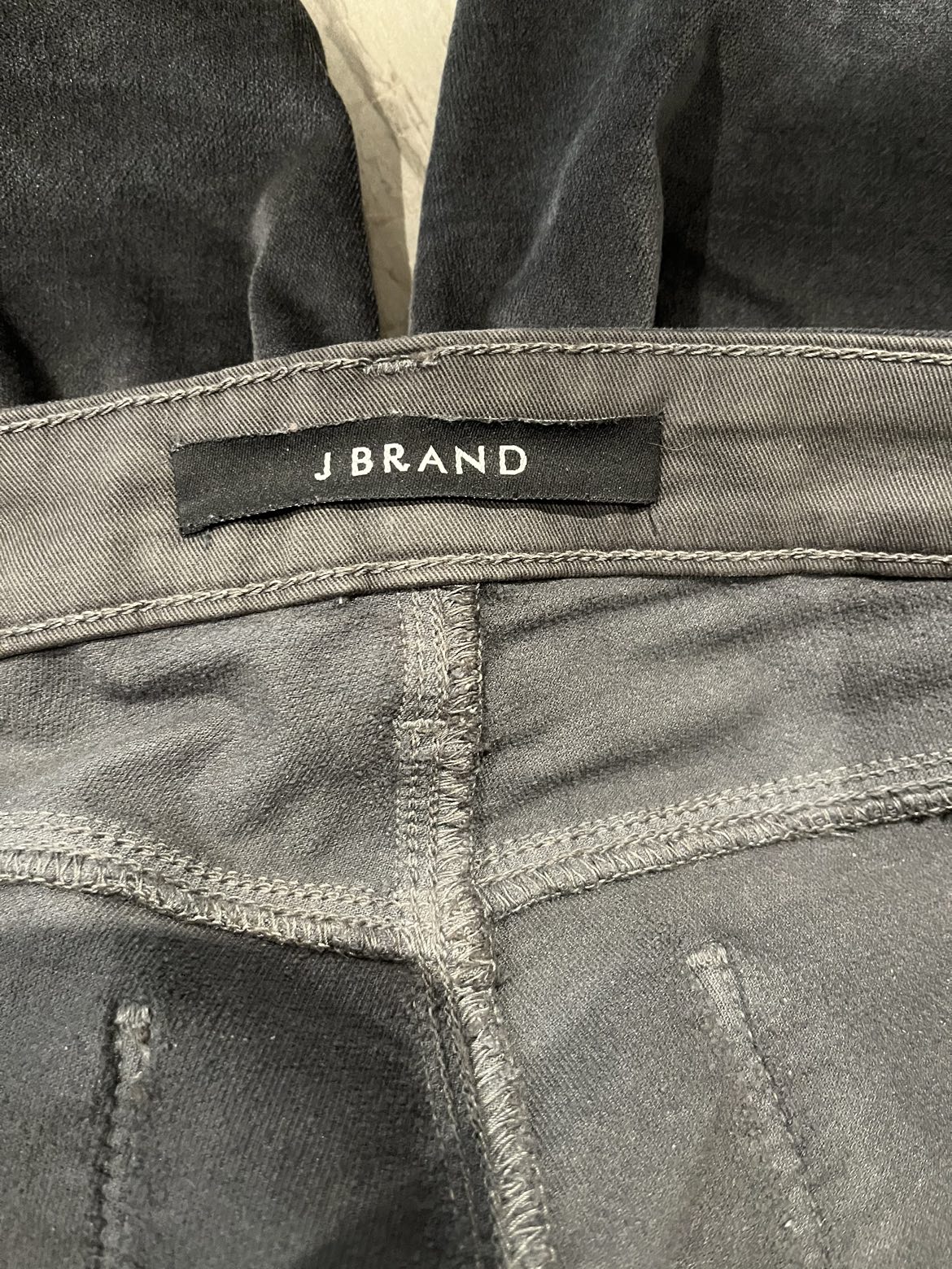 J Brand size 27 skinny mercury velvet Jean image indicator(7)