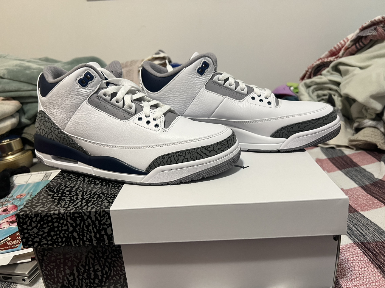 Jordan Retro 3 Men's • Cement Gray/Midnight Navy/White - photo 5