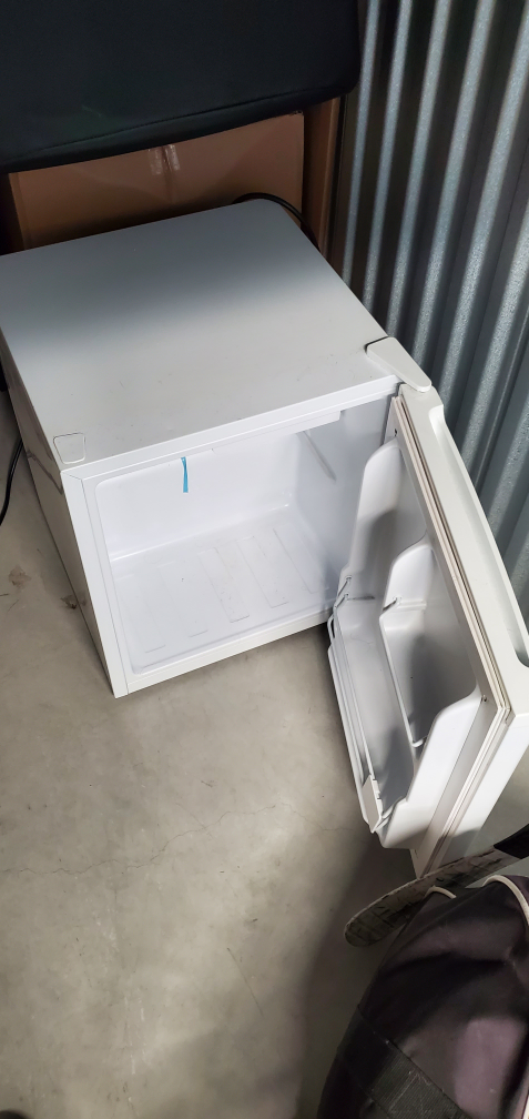 Mini Fridge - photo 2