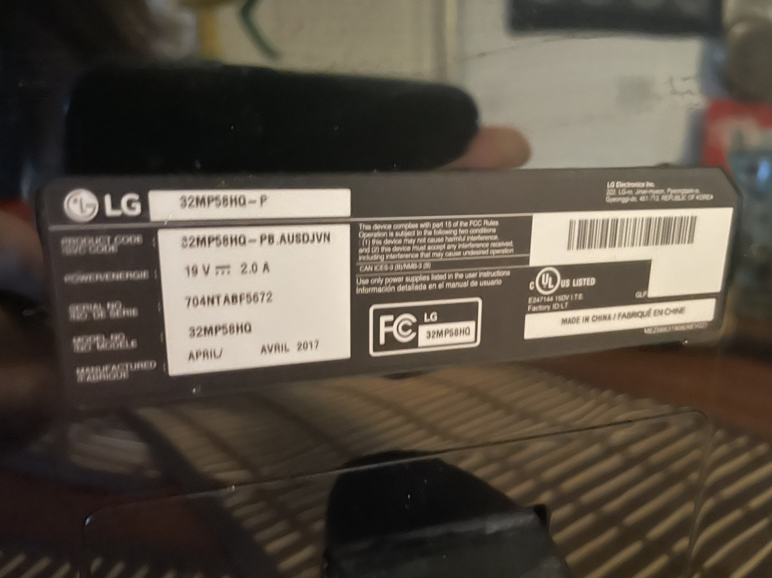 LG 32” monitor - photo 3