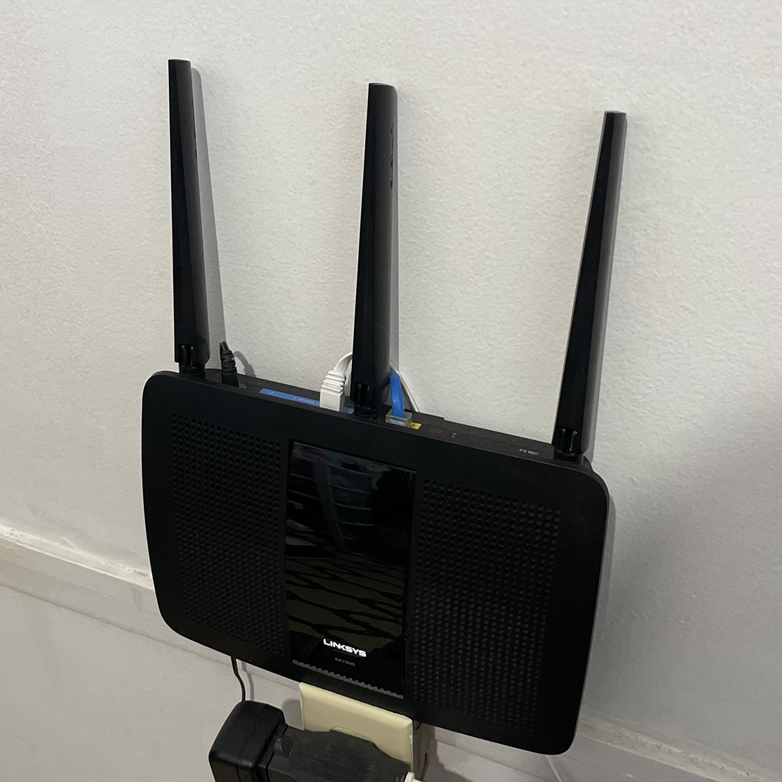Linksys WiFi Router - Dual-Band thumbnail