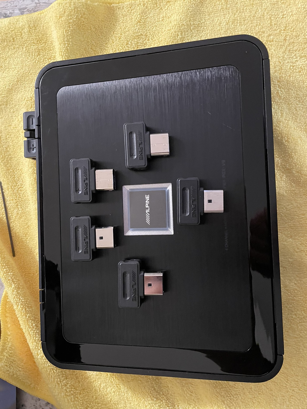 Alpine - PDX -V9 5 Chanel Amplifier - photo 4