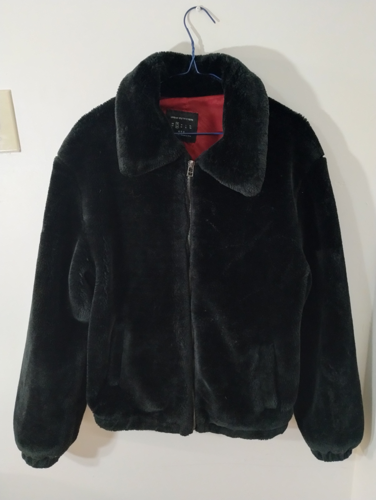FAUX FUR JACKET Urban Outfitters