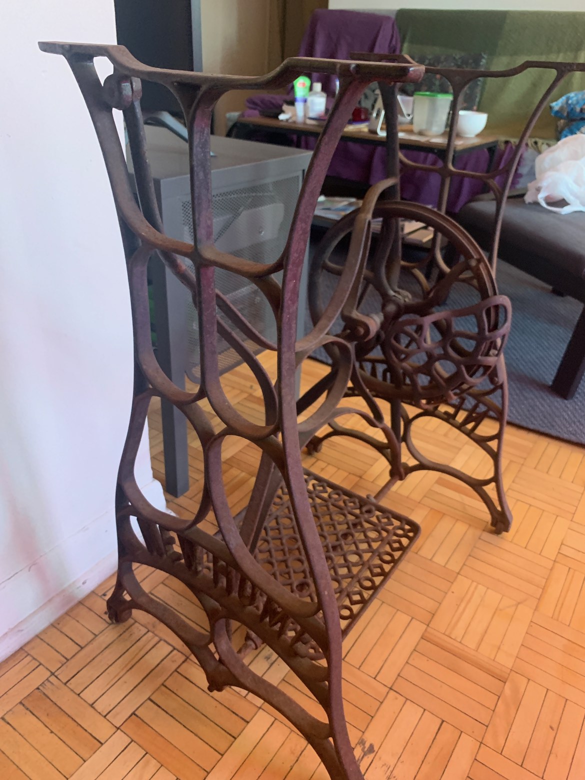 Antique rusty iron base - photo 2
