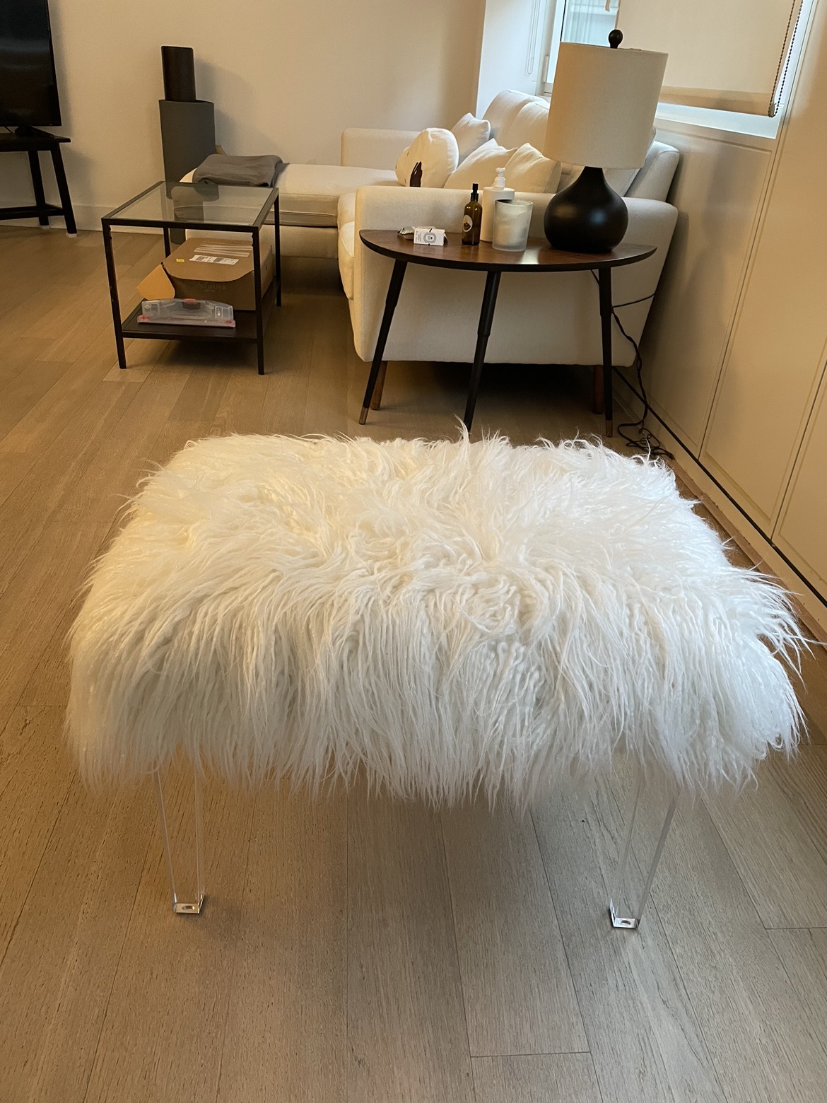Accent chair