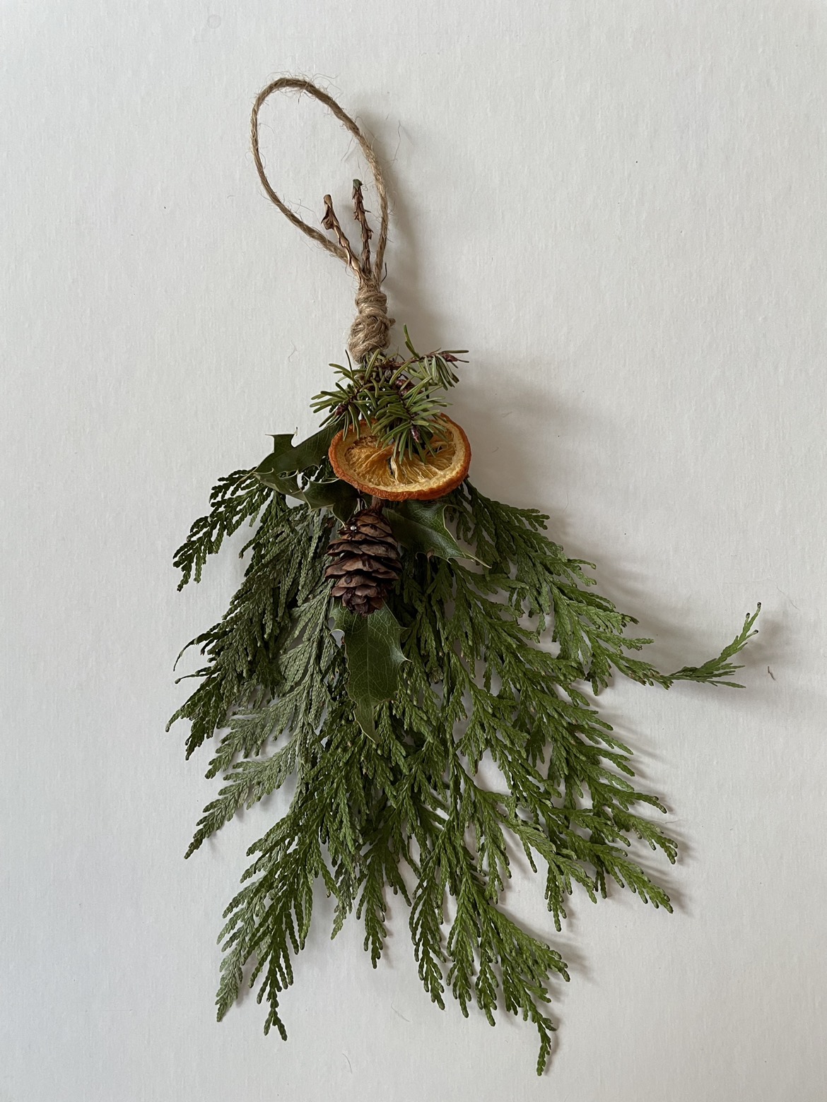 Hanging Garlands image indicator(5)