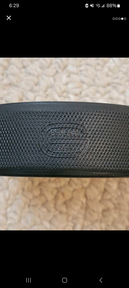 Official NHL game puck 1980s Washington Capitals image indicator(4)