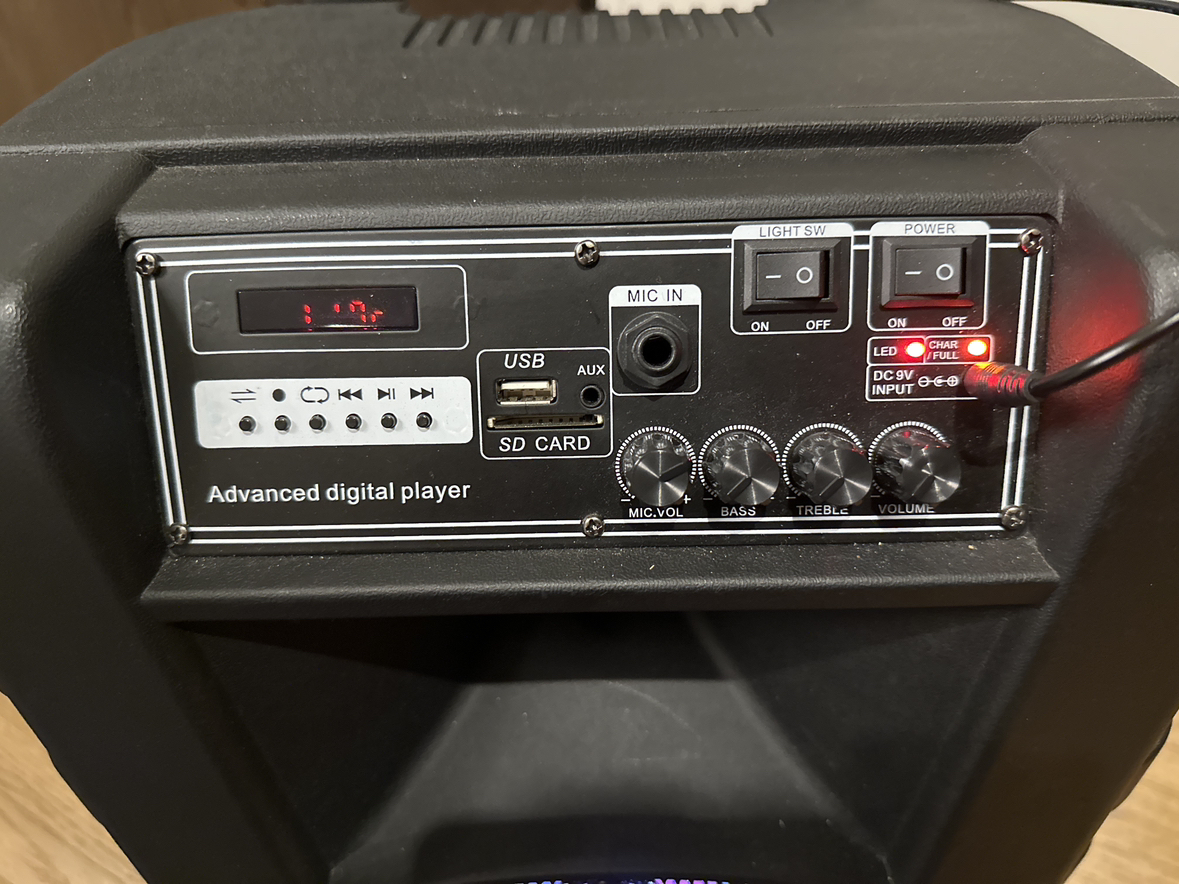 Sylvania Portable Party  speaker with USB, SD , AUX  🥕 image indicator(4)